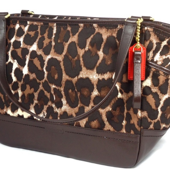 NWT Coach Carrie Tote Ocelot Brown Animal Handbag - Picture 2 of 7